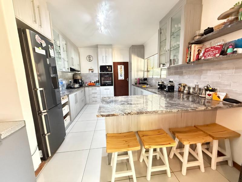 3 Bedroom Property for Sale in Die Wingerd Western Cape